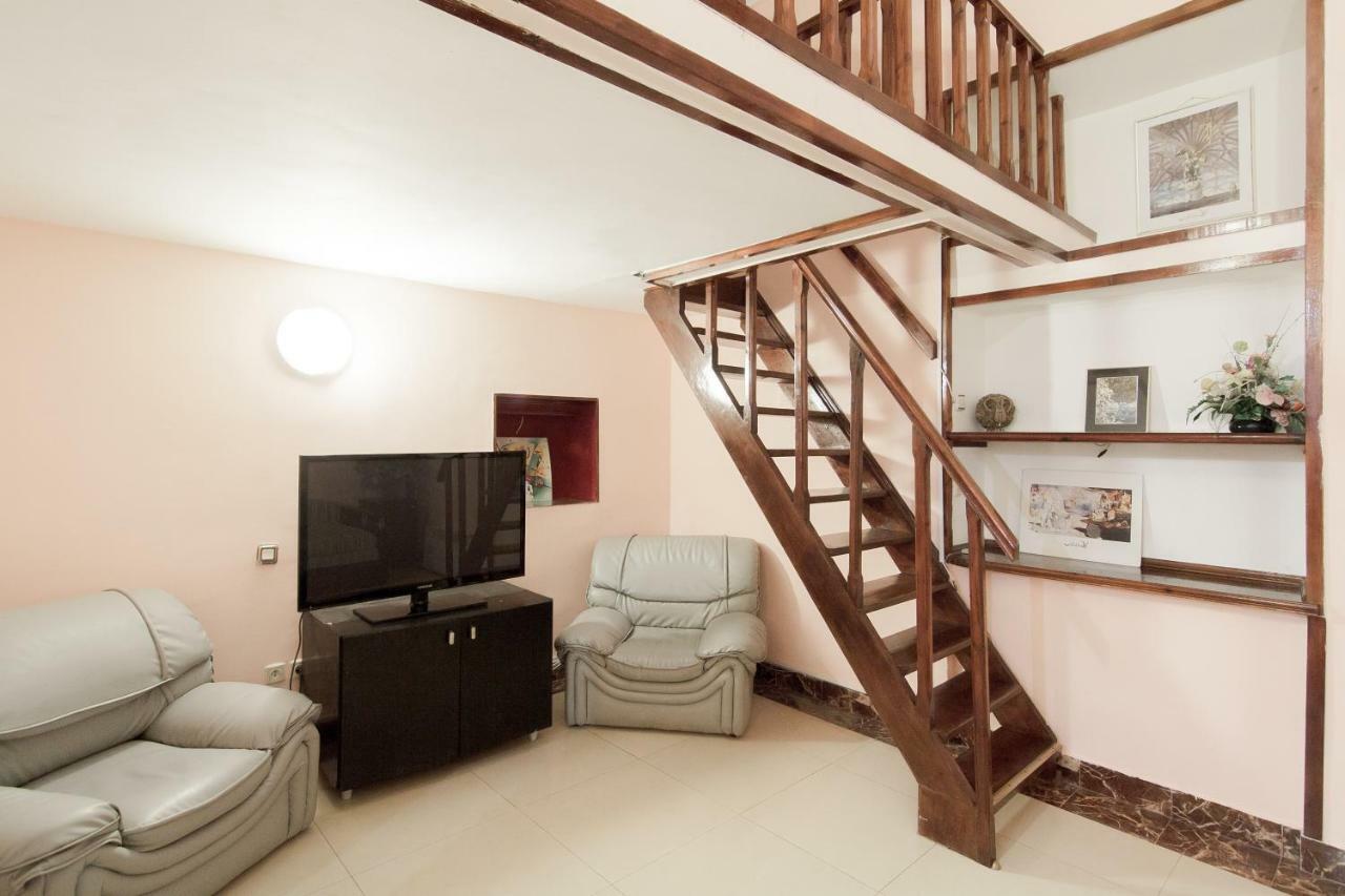 Rent Apartments Grecheskaya 50 โอเดสซา ภายนอก รูปภาพ