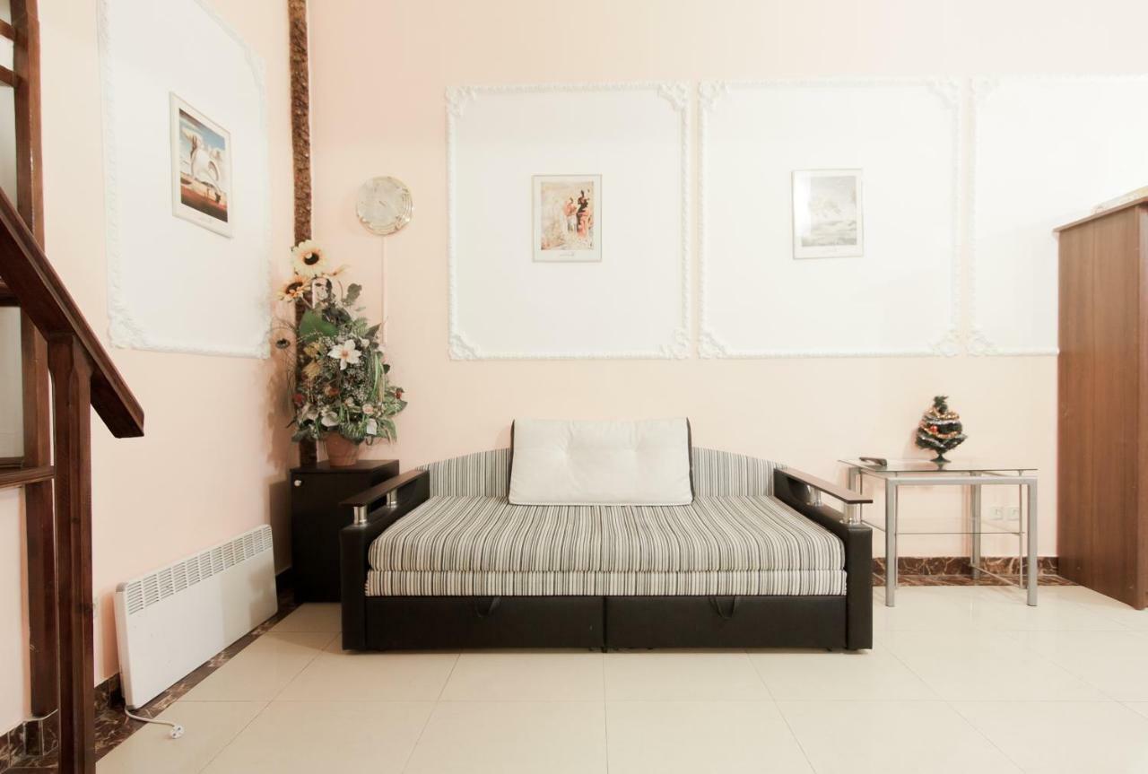 Rent Apartments Grecheskaya 50 โอเดสซา ภายนอก รูปภาพ